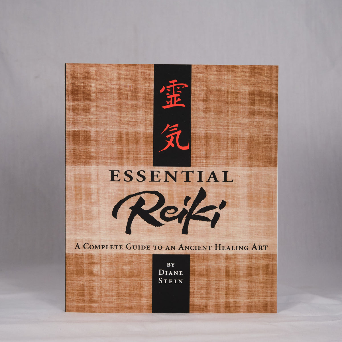 Essential Reiki: A Complete Guide to an Ancient Healing Art – Garland of Letters Bookstore